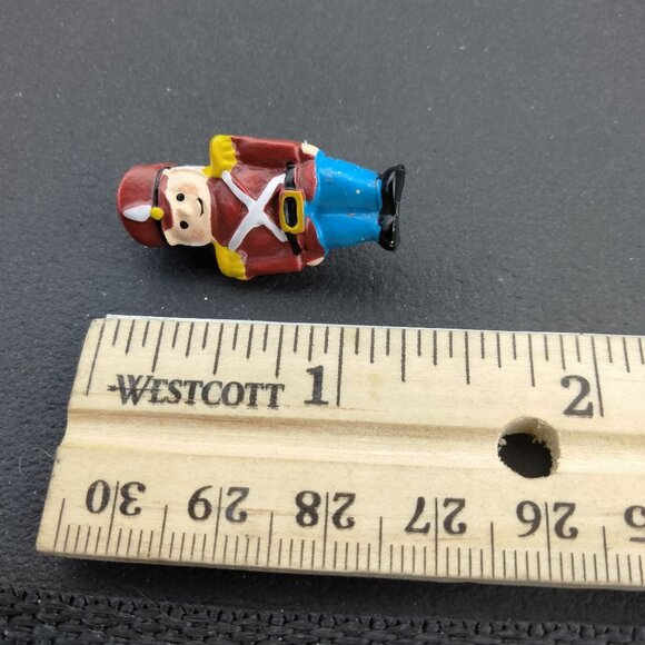 Toy Soldier Pin Brooch Holiday Christmas Jewelry - Picture 2 of 3